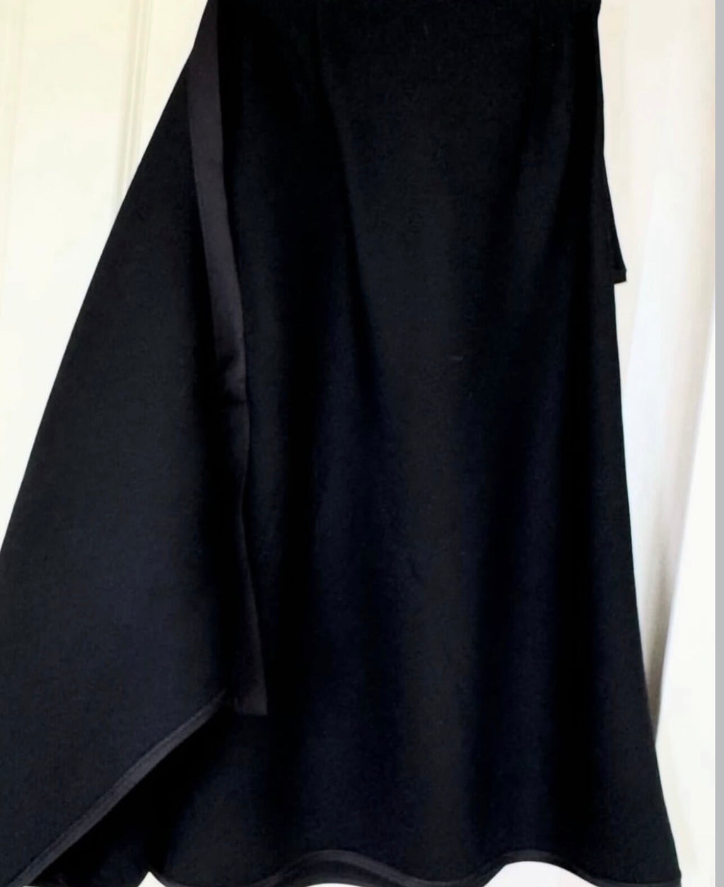 The Black Light Textured Wool Skirt