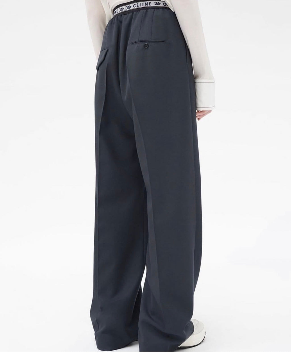 The Signature Logo Waist Pants