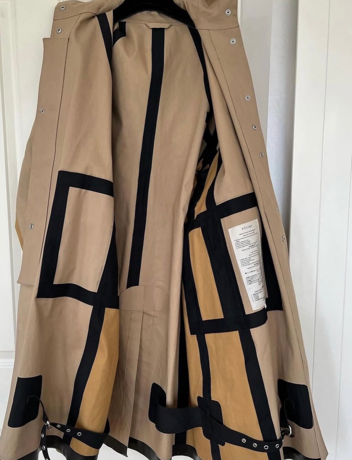 The Mackintosh Coat