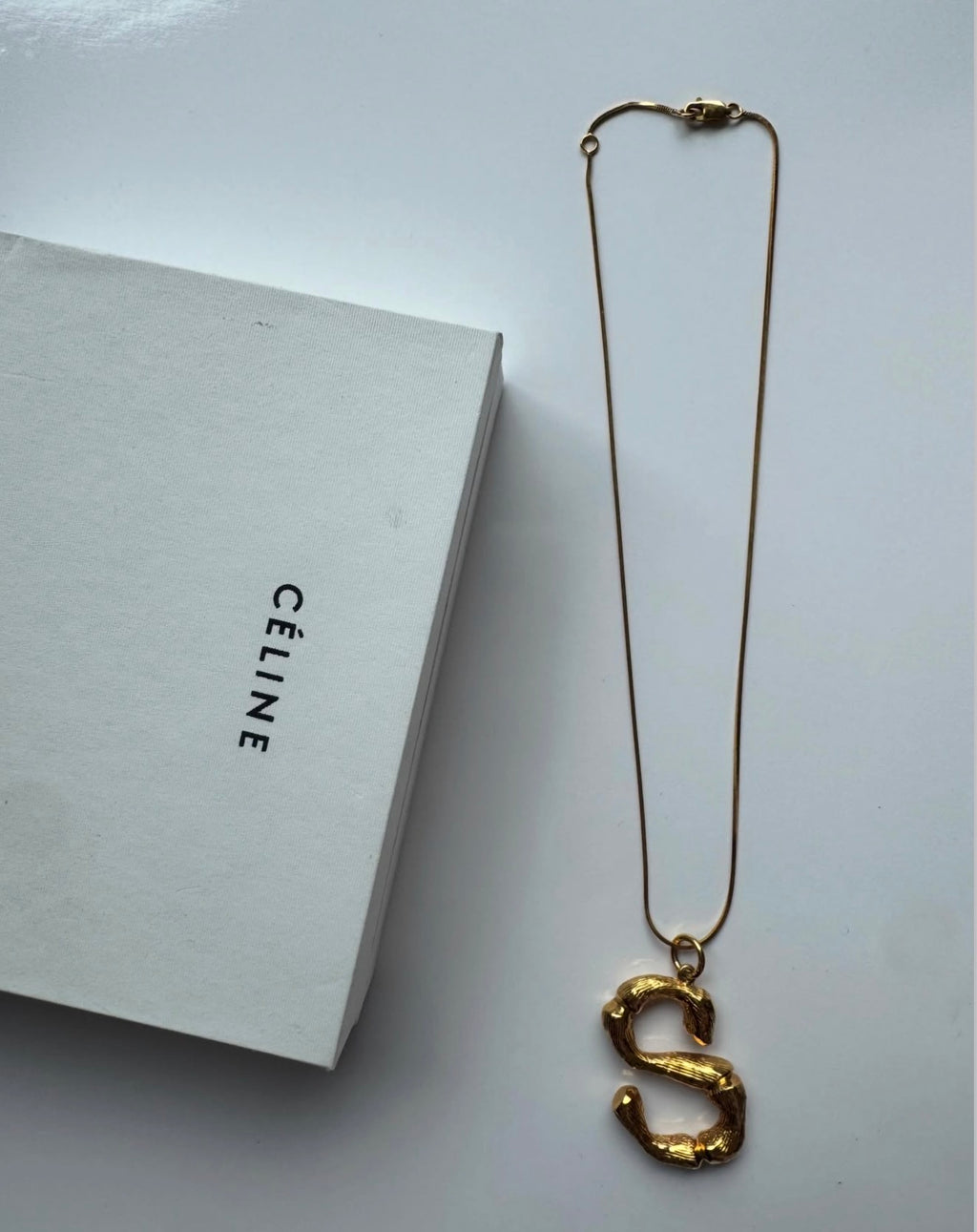 The Alphabet „S“ Brass Letter with Chain