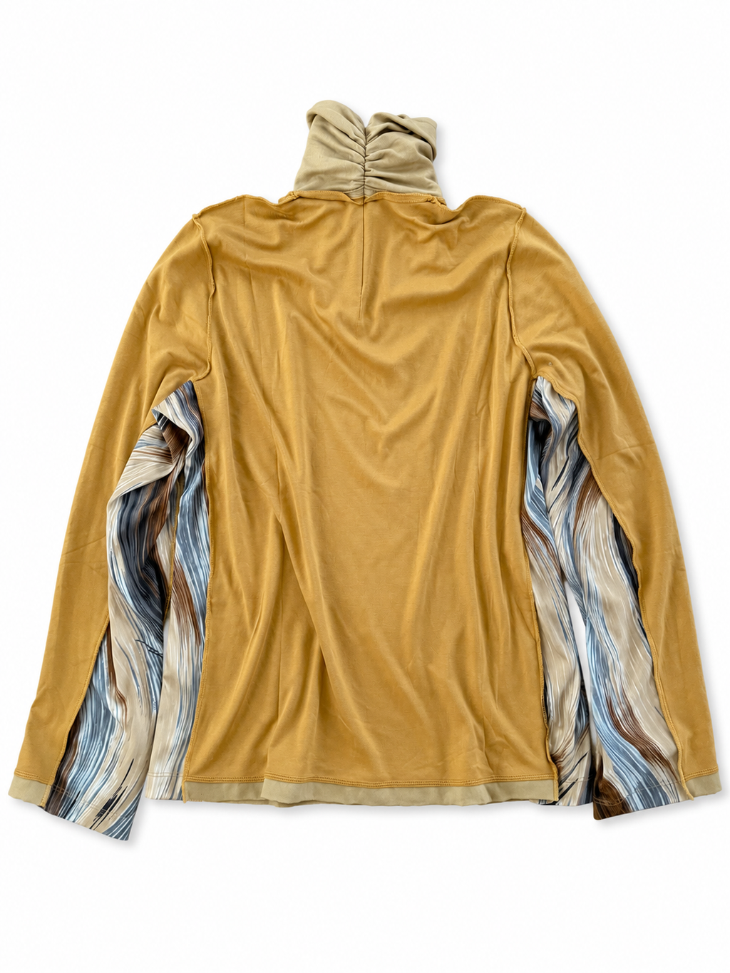 The Feather-Like Brushstroke Motif Turtleneck Top