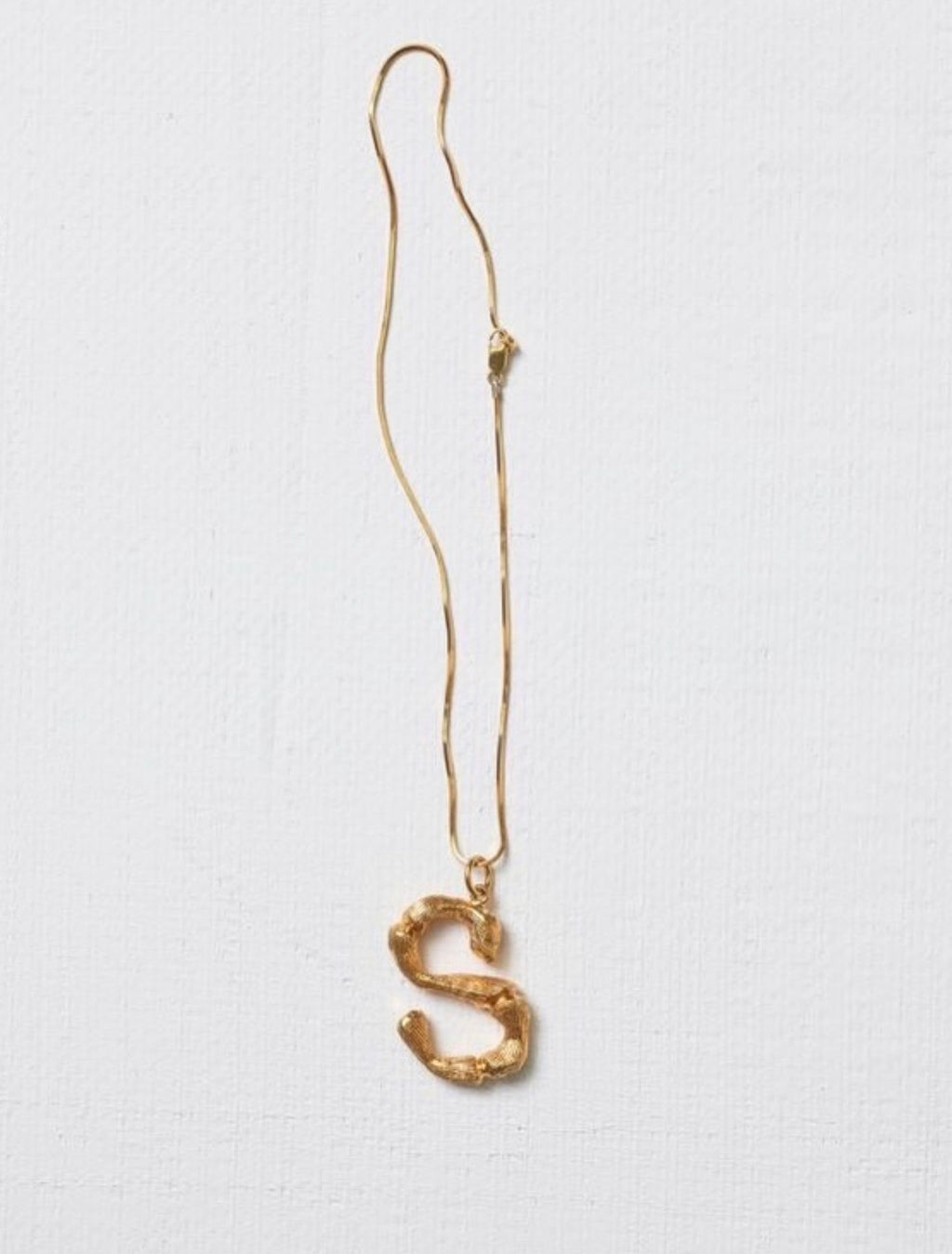The Alphabet „S“ Brass Letter with Chain