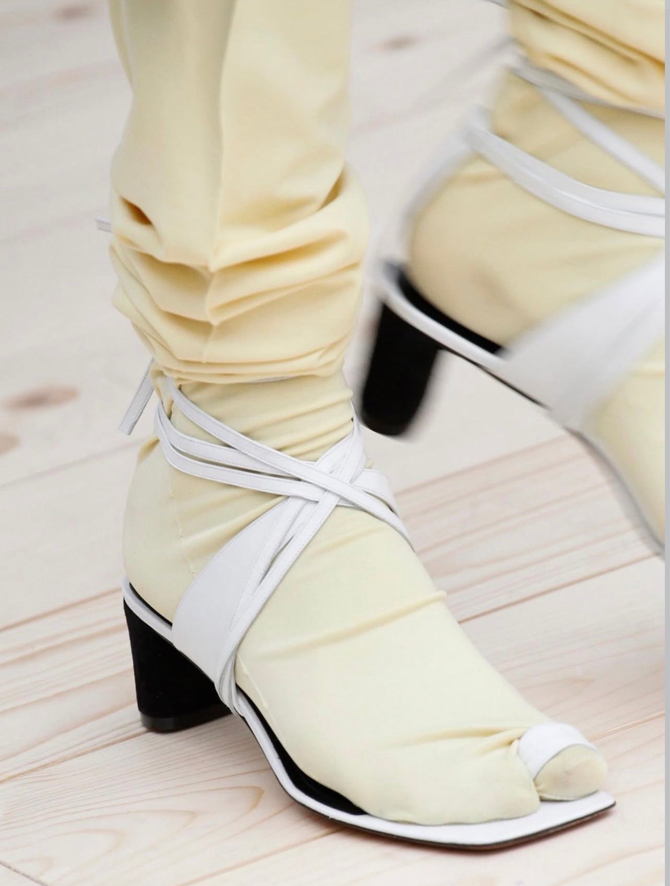 The White Toe Ring Sandals
