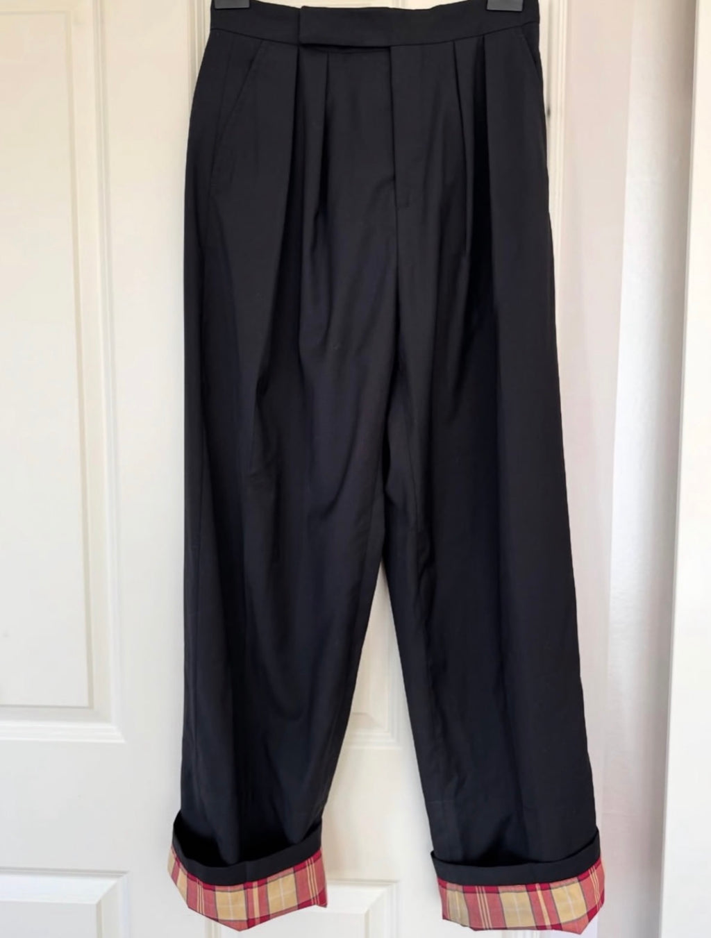 The Black Pants with Checked Hem Cuffs