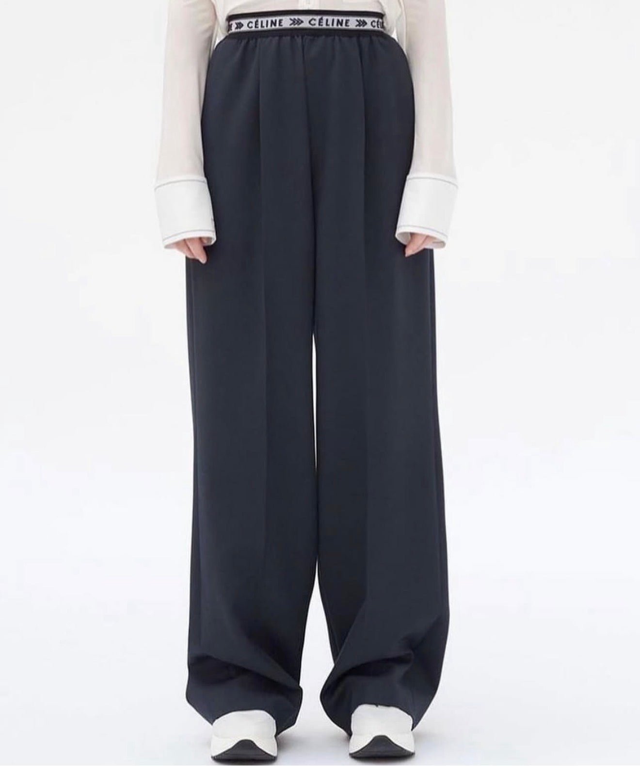 The Signature Logo Waist Pants