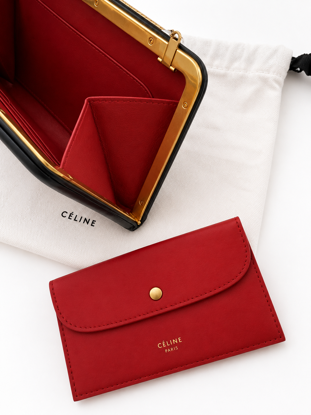 The Clasp Chain Wallet