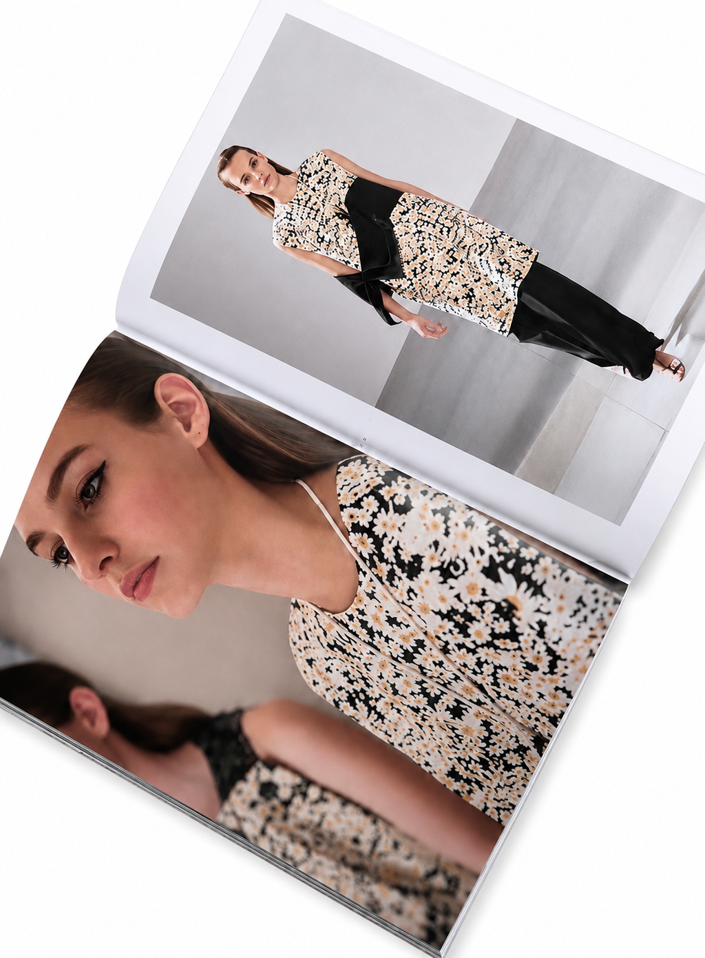 The Sleeveless Tunic Dress with Side Strip in Daisy Printed Satin