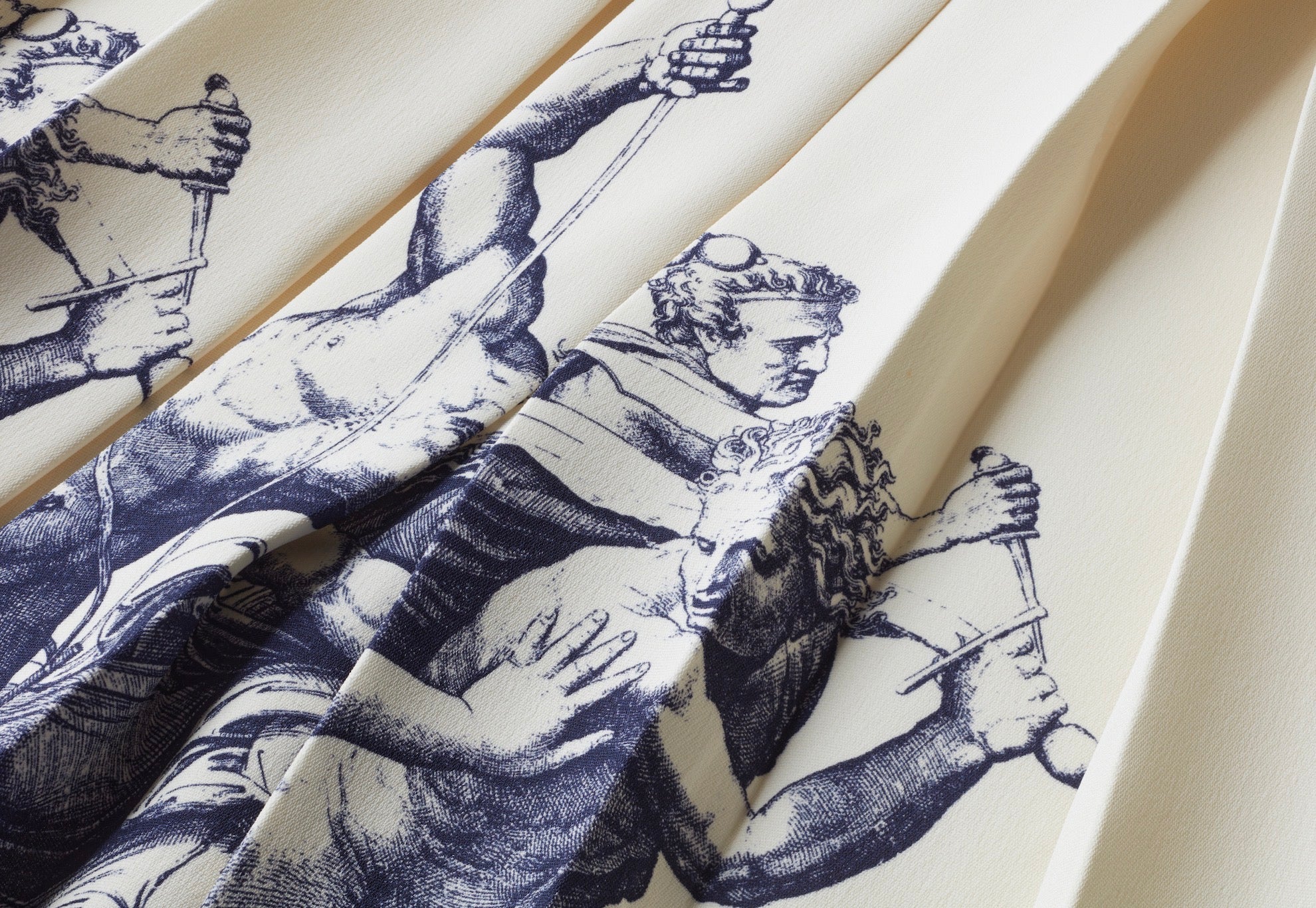 Pleated Graphic Skirt in Ecru Navy Print