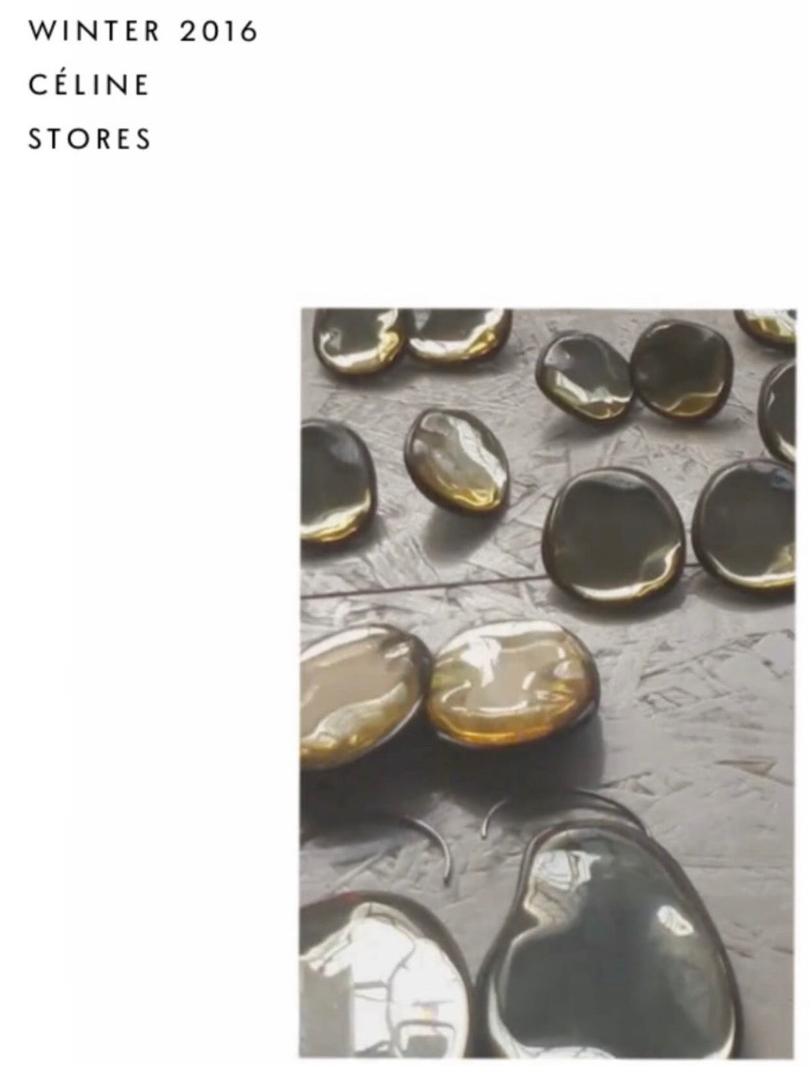 Pebble Earrings in Silver Aged Crystal
