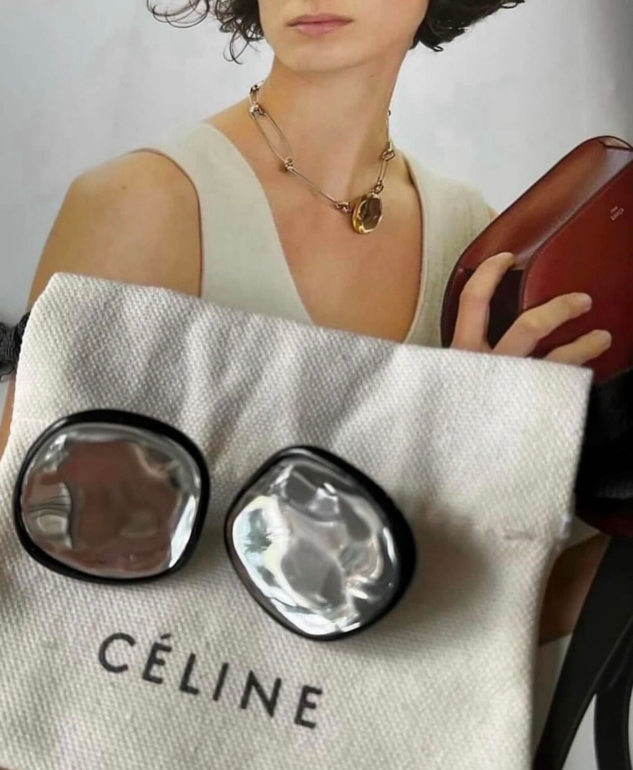 Pebble Earrings in Silver Aged Crystal