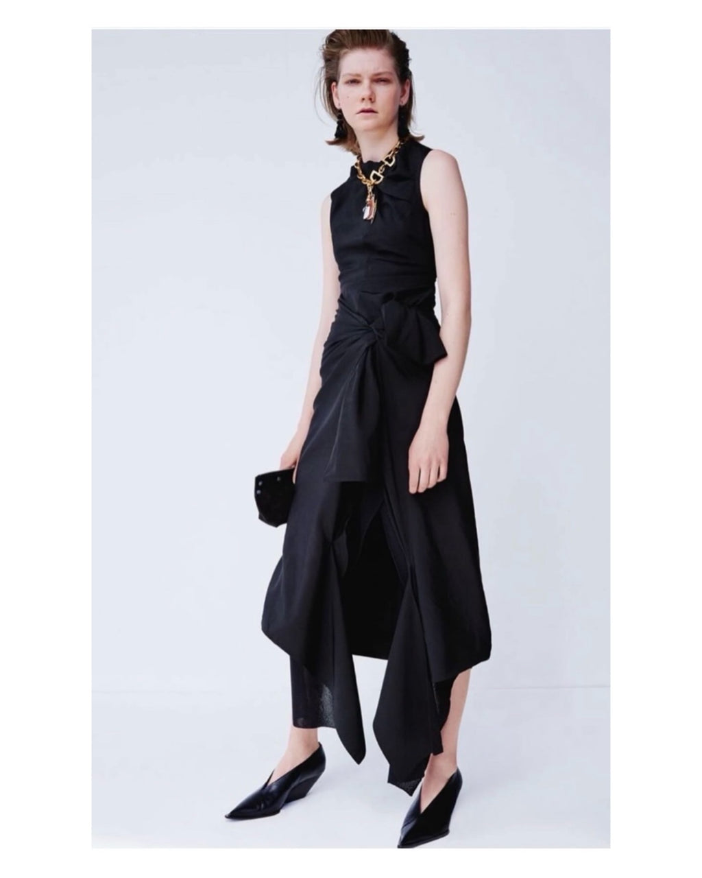 The Black Knotted Dress